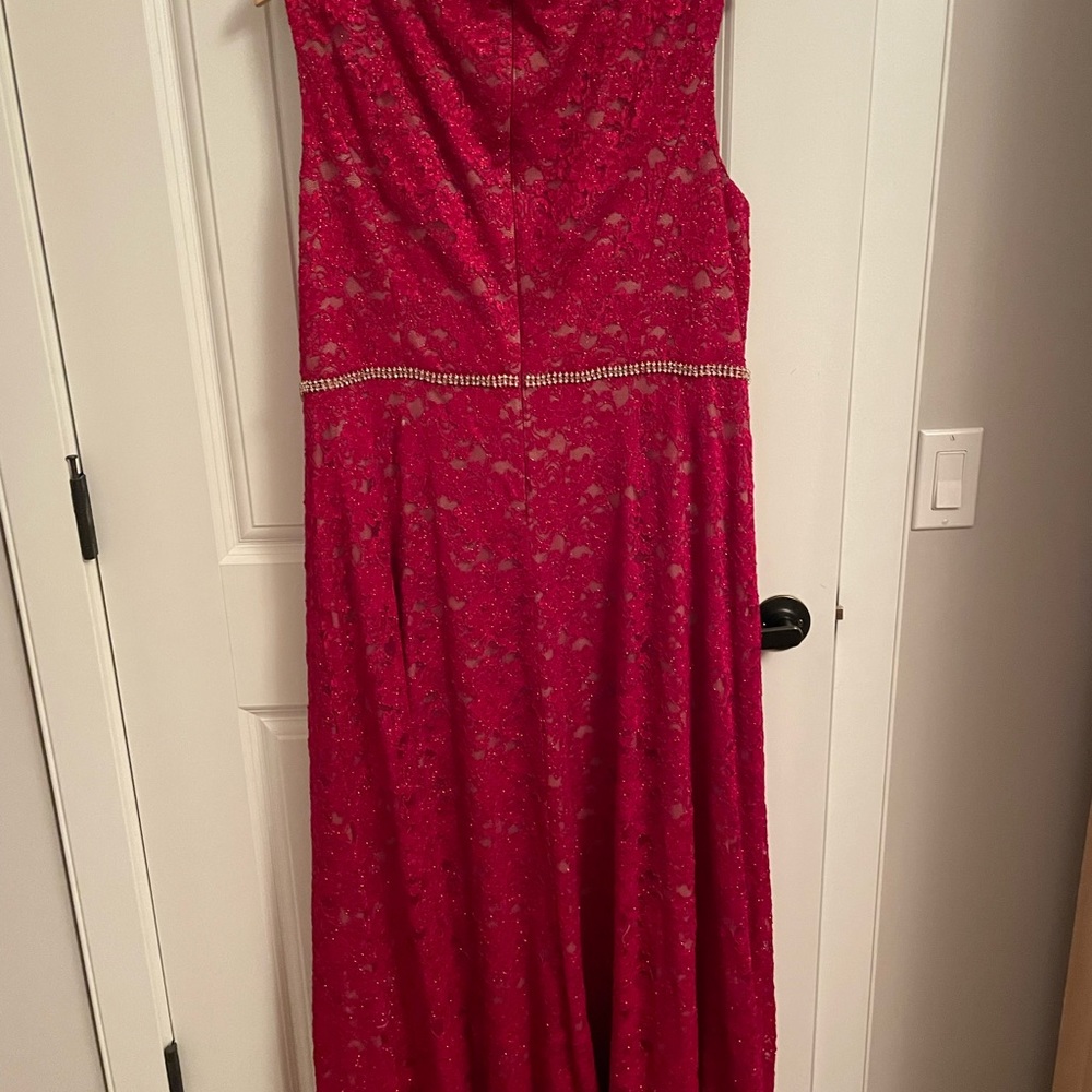 Lace red maxi - Picture 4 of 6